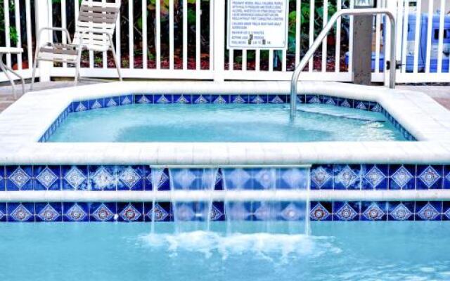 Harborview Grande 803