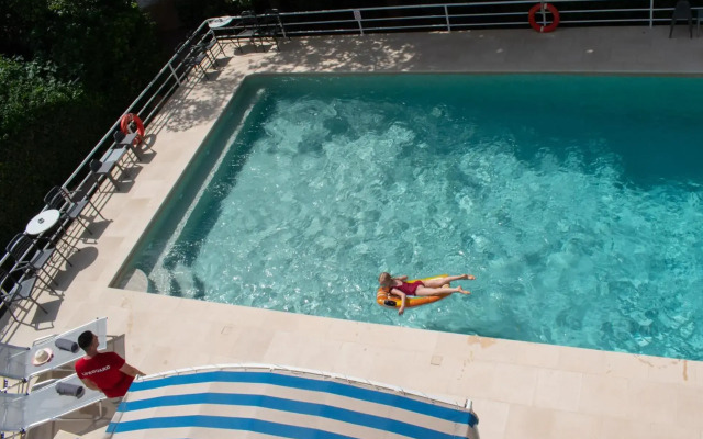 Stefanakis Hotel & Apartments