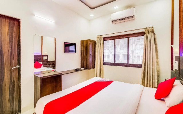 OYO Flagship 19825 Hotel Panchratna