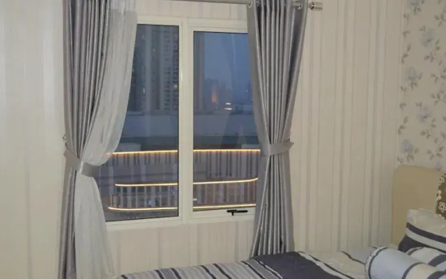Mediterania Apartemen Nearby Central Park - Royal Lavender