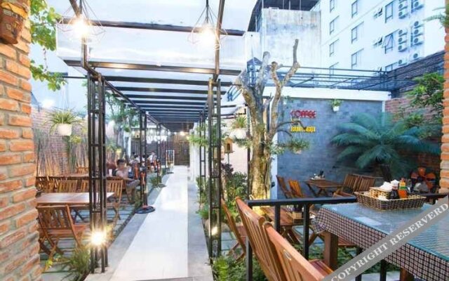 Tu Quy Hotel
