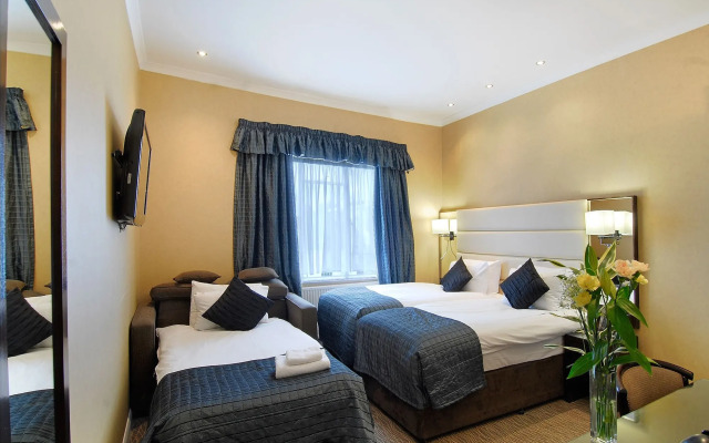 Park Grand Hyde Park