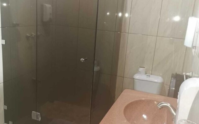 Hotel Vale's