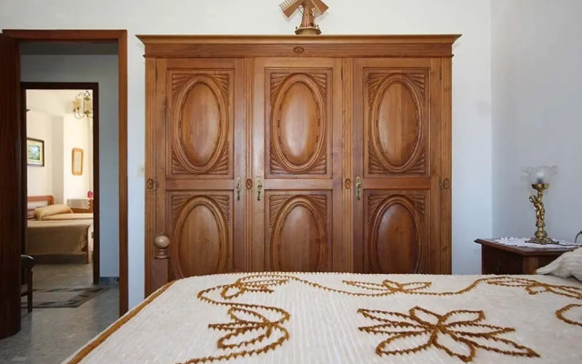 House - 3 Bedrooms with Sea views - 102075