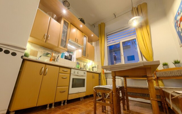 Apartment on Kamennoostrovskiy p17