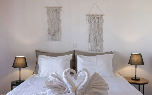 Myrsini Traditional Hillside Cottage