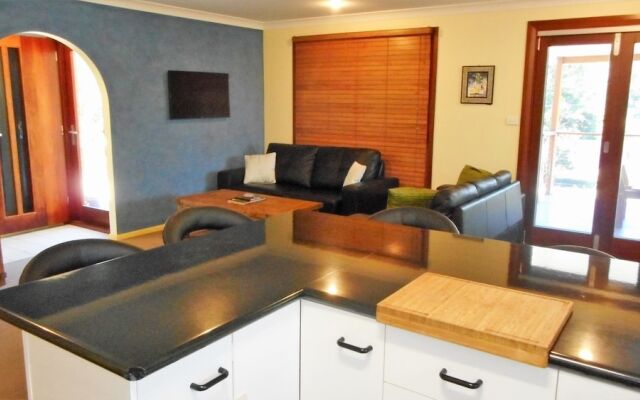 Lees By The Sea at South West Rocks