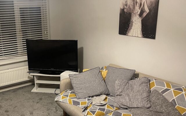Beautiful one bed Apartment in Cardiff Good Links