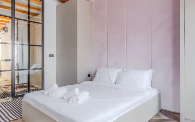 Spacious Modern Flat With Balcony 5 min to Taksim