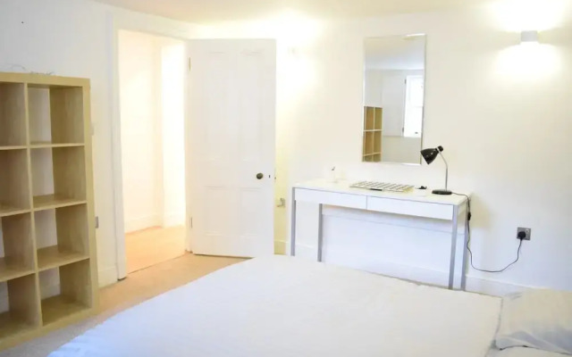 Stunning 1 Bedroom Apartment in Kennington
