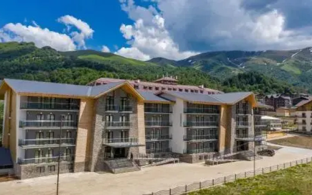 Crystal Resort Apartment B208