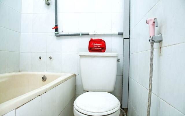 RedDoorz near UPN Veteran