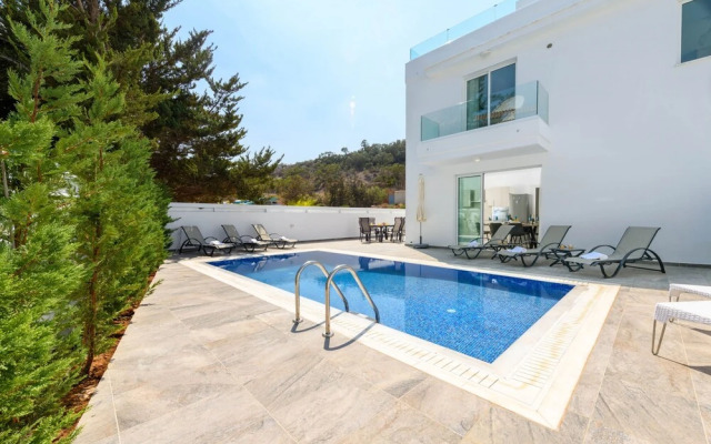 Green Bay Villa 16 in Protaras