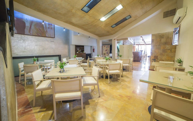 Hotel Acinipo