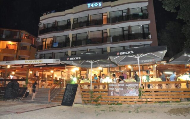 Family Hotel Teos