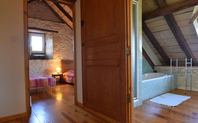 Modern Holiday Home in Saint-geniès With Private Pool