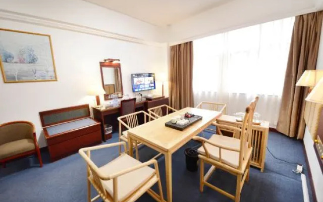 Minqing Qiyuan Hotel