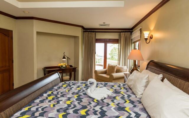 Luxury Ocean View Condo - Ultimate Convenience
