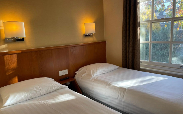 Orchard Hotel
