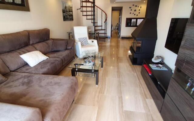 Luxury Beach Front Penthouse with own pool.BP9