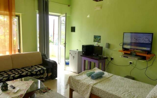 Studio in Berat, with Wonderful Mountain View, Enclosed Garden And Wifi - 107 Km From the Beach