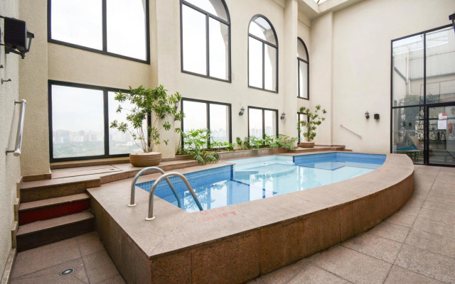 Flat Clarion Apartments by BnbHost