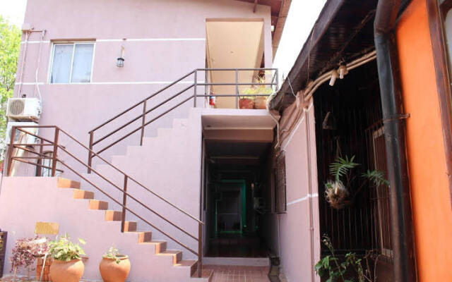 Residencial Uno Hostel