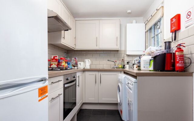 Clemence Street - Deluxe Guest Room 1