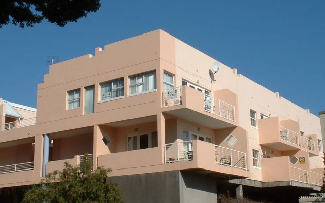 York Mews 14 by CTHA