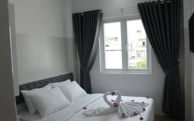 Dragon Hotel 1 – Guest Rooms – Ho Chi Minh City