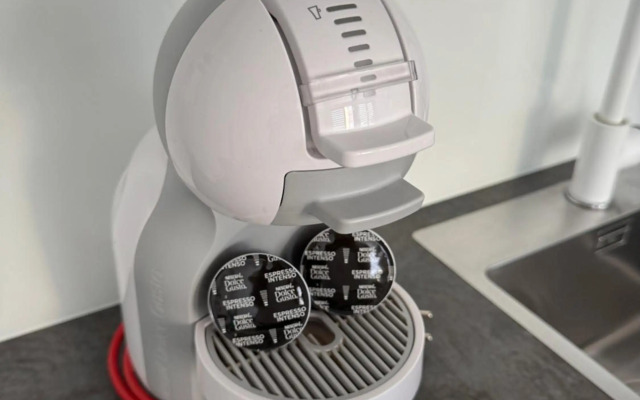 Shushi's Central Studio Apartment