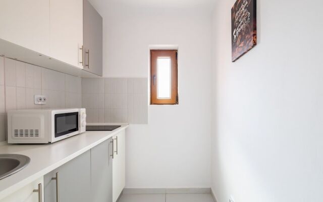 Downtown Victoria Apartments By CityBookings