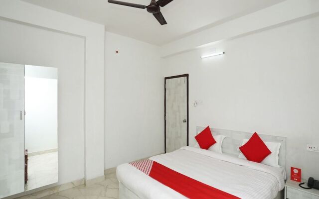 OYO 30698 Hari Om Guest House