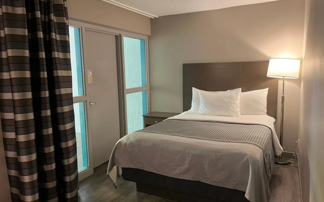 Travelodge by Wyndham Saskatoon