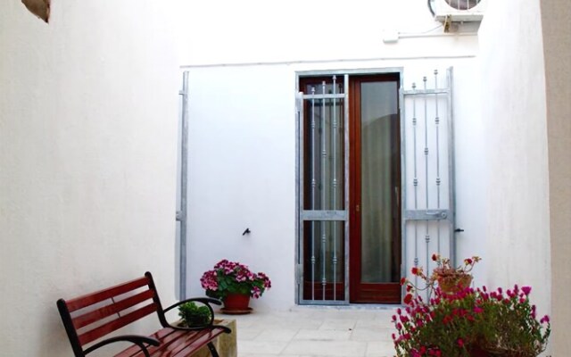 Salento corte '900 CIS Puglia