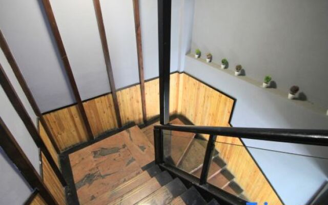 Pebble Motel (Shanghai  South Wanping Road）