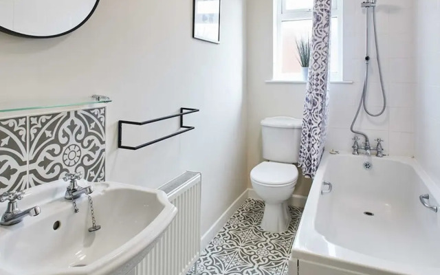 Host Stay Appleton House