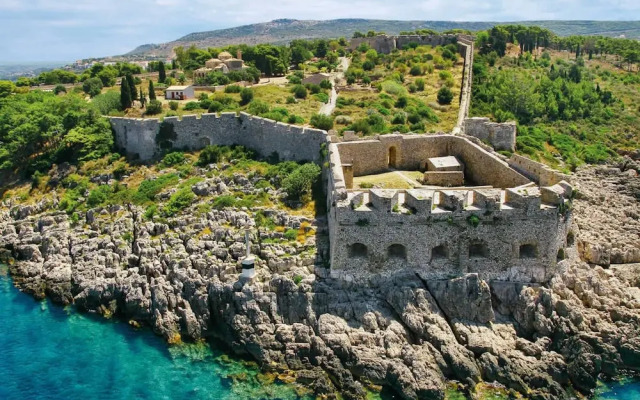 Pylos Sunset Retreat With Panoramic Sea Views