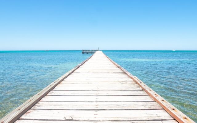 Casa Palmera 2 Bedroom Home by RedAwning