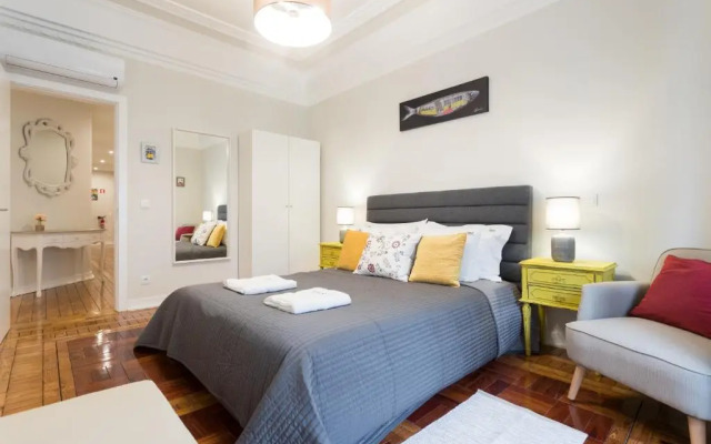 Cruz Apartments