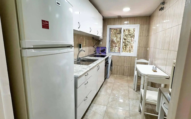 1 Bedroom Apartment Second Line Beach- Parque Marbella Building