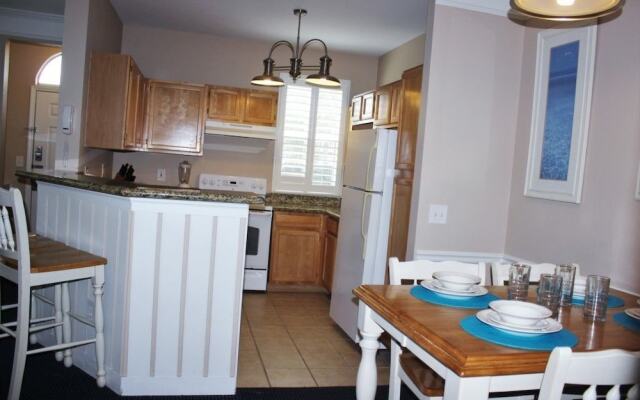 Runaway Beach Club 18202 - Two Bedroom Condo
