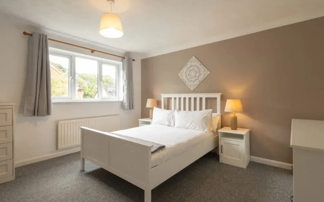 Host Stay Lingwood Park