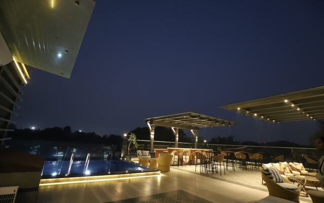 The Pristine Hotel Kanpur