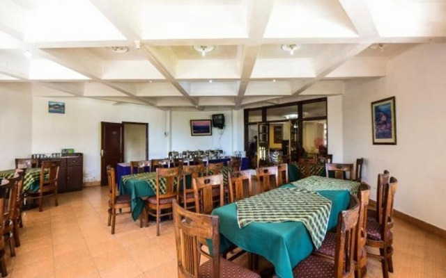 Anand Palace Hotel