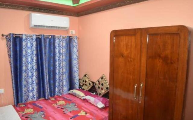 12 Homestay Apartments
