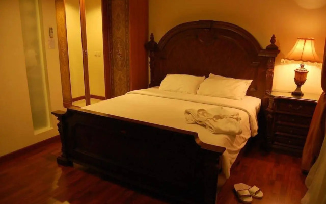 Arimbi Pejaten Suites