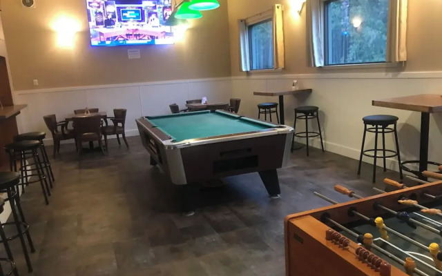 Airport Inn
