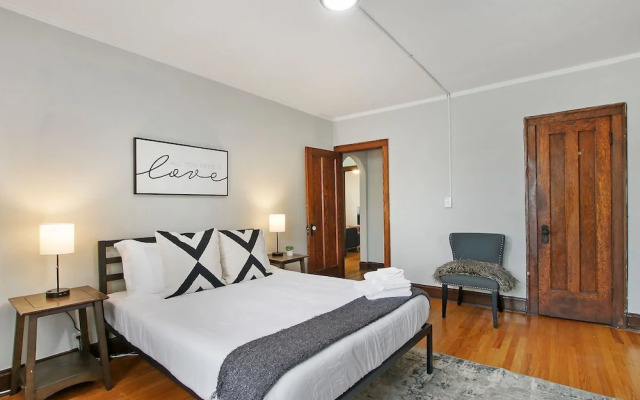 Inviting 2BR Apt - Fullerton 1B