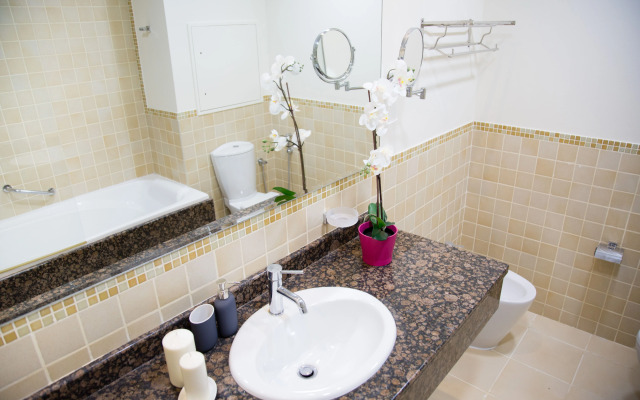 Beach Apartment with Amazing Sea Views